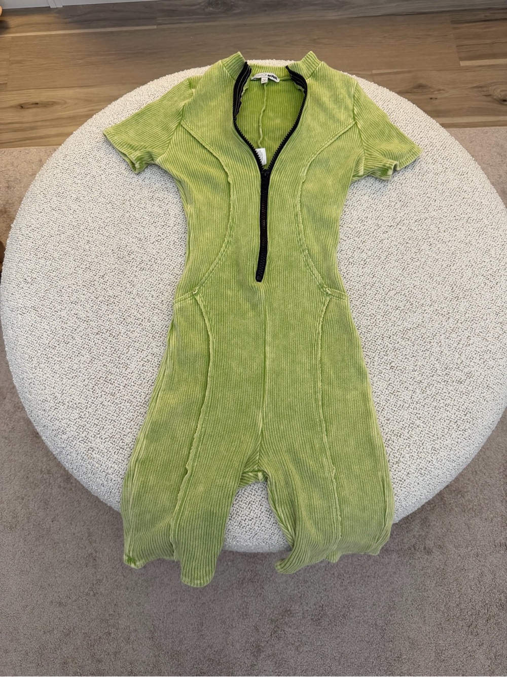 Women’s Short-Sleeve Sporty One-Piece Romper with Front Zip